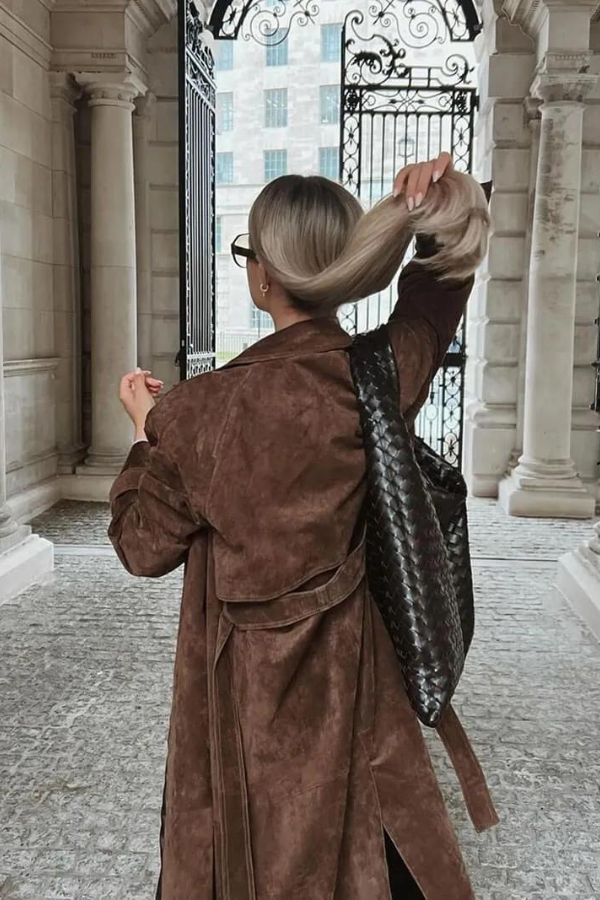 Kurtka zimowa damska typu trencz | Długa kurtka z paskiem