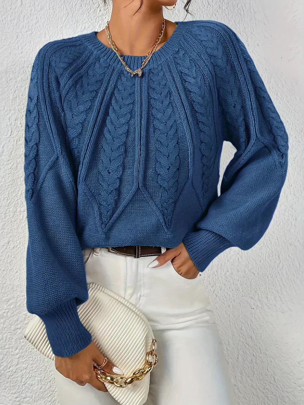 Sweter damski w splot kablowy