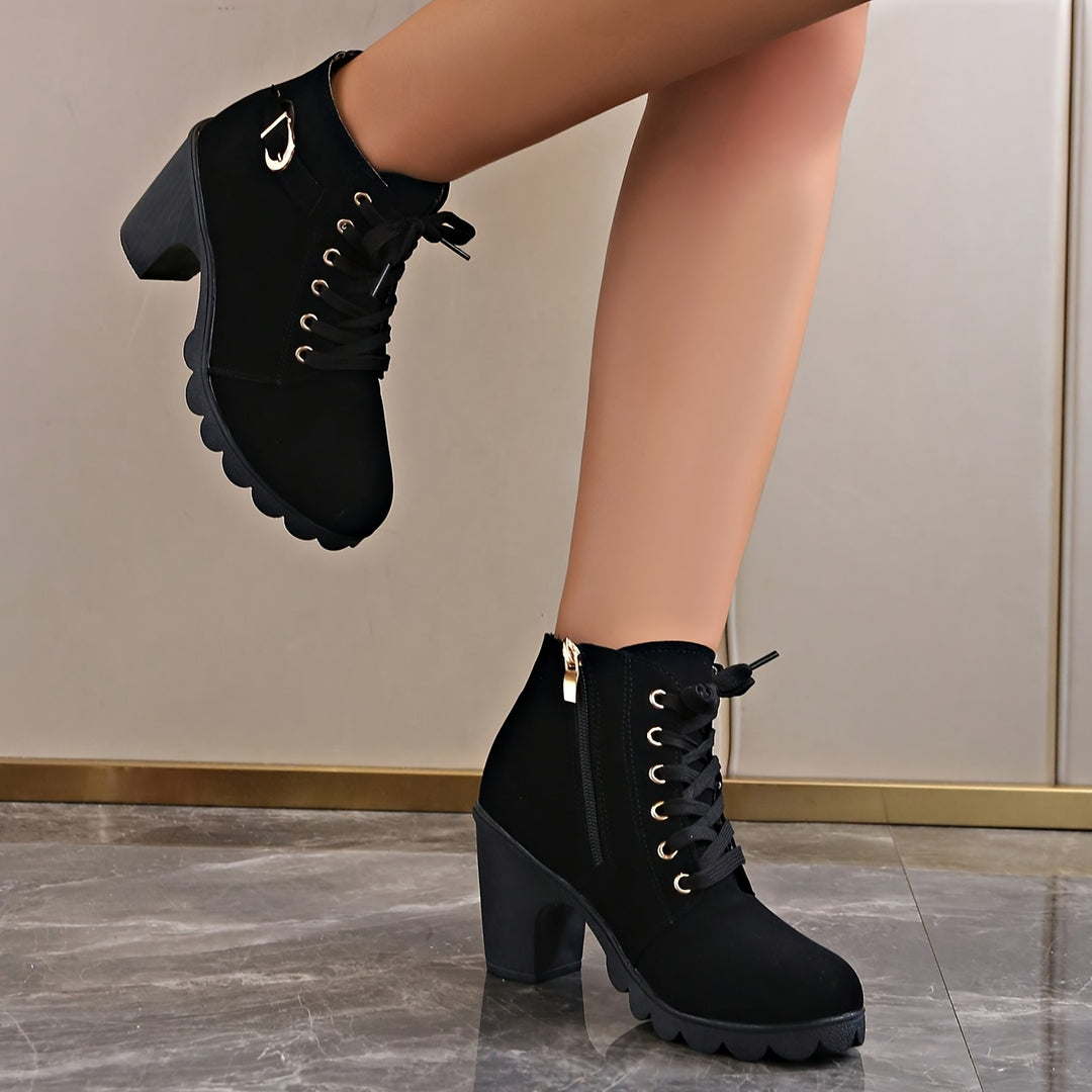 Buty zimowe damskie na obcasie