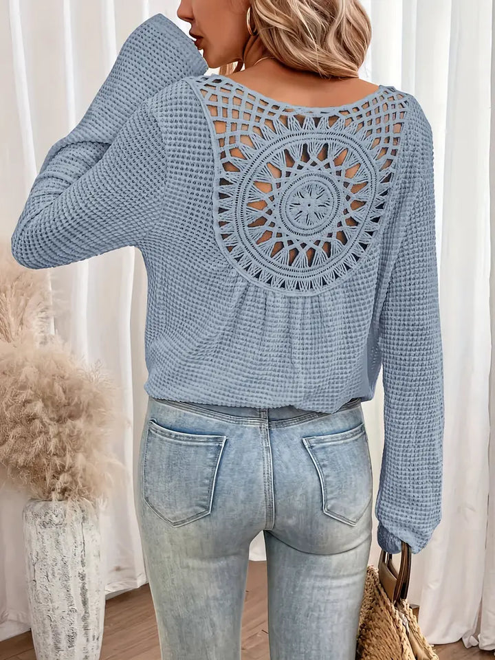 Sweter damski dzianinowy | dekolt w serek