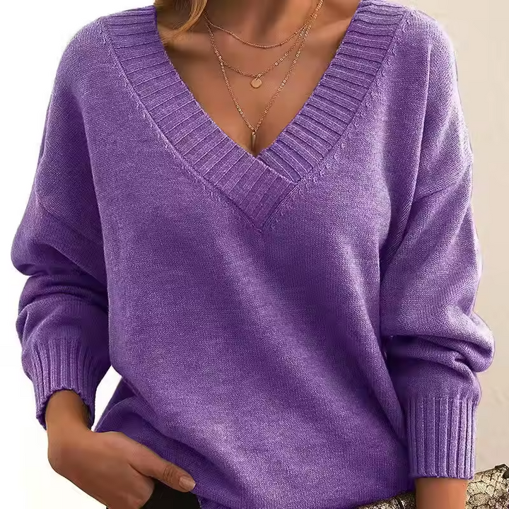 Sweter damski dzianinowy | dekolt w serek