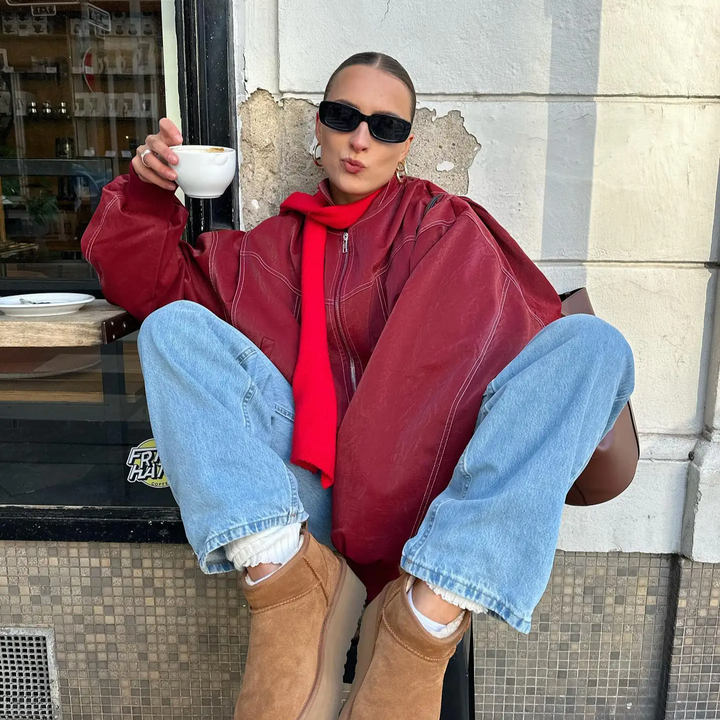 Kurtka skórzana damska | Luźny krój, zapinana na zamek