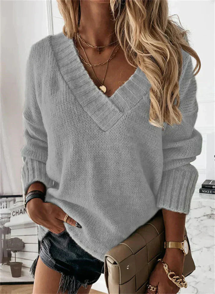 Sweter damski z dekoltem V – dzianinowy