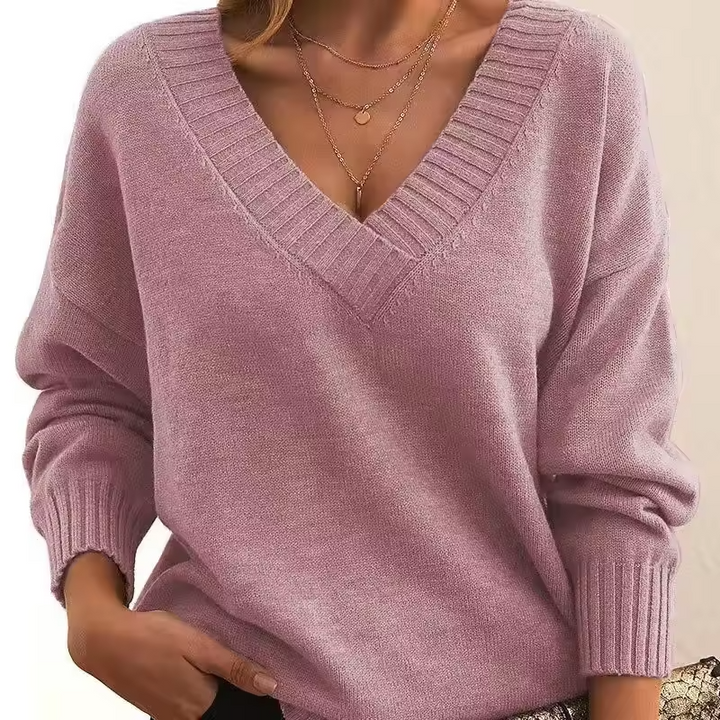 Sweter damski dzianinowy | dekolt w serek