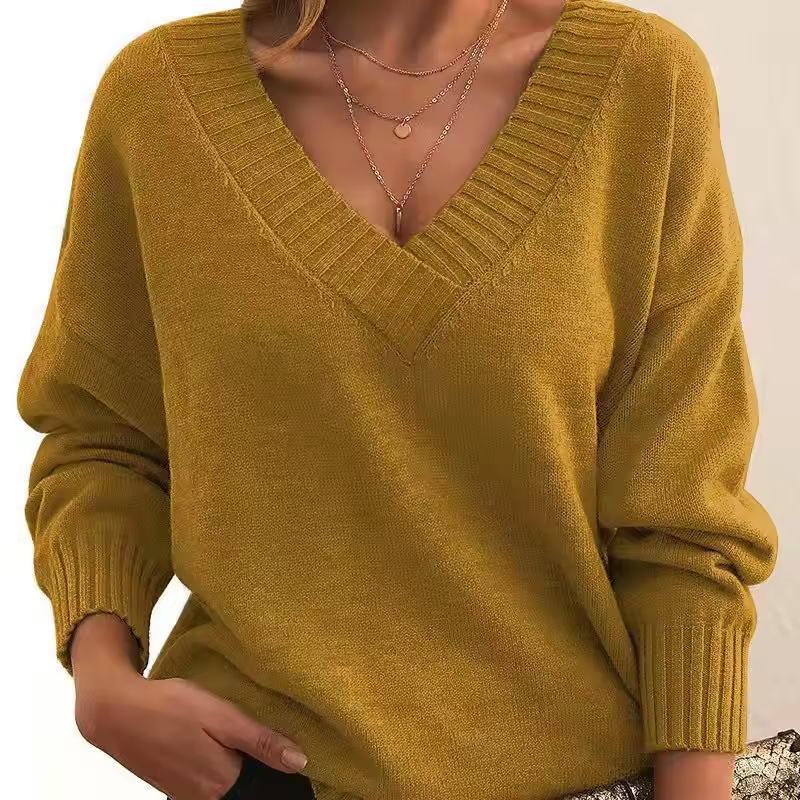 Sweter damski dzianinowy | dekolt w serek