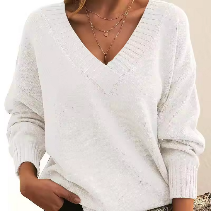 Sweter damski dzianinowy | dekolt w serek