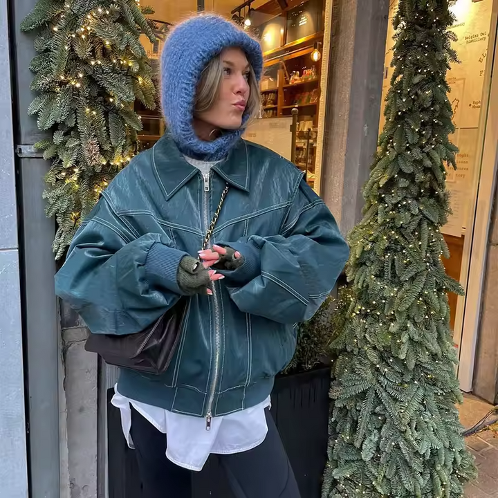 Kurtka skórzana damska | Luźny krój, zapinana na zamek