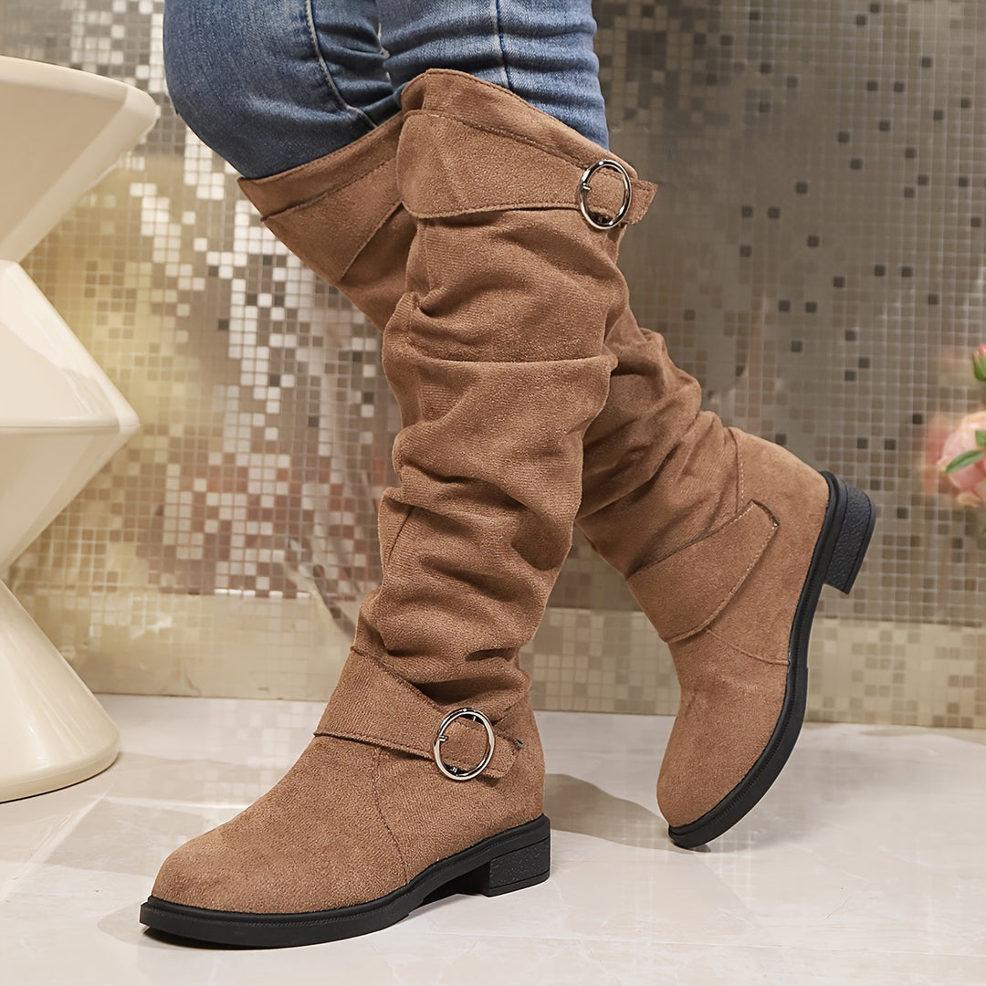 Wysokie buty zimowe damskie z paskiem