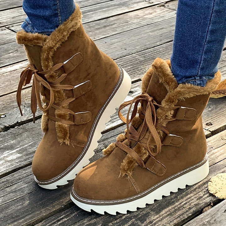Buty zimowe damskie na obcasie z futerkiem