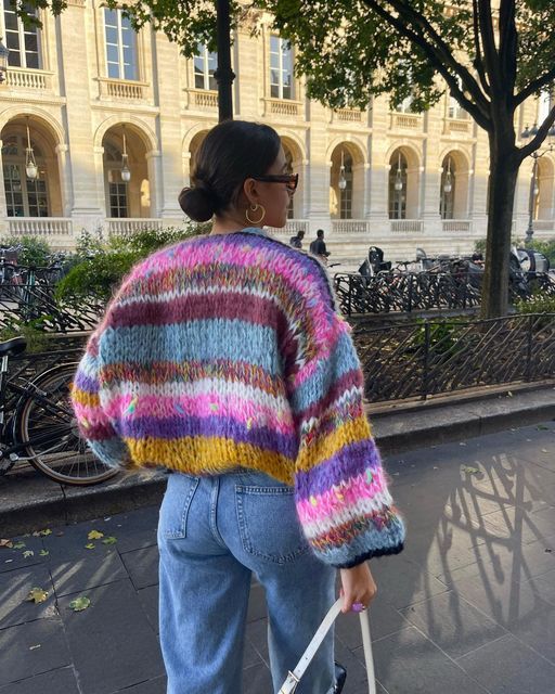 Sweter damski | Kolorowy wzór szydełkowy